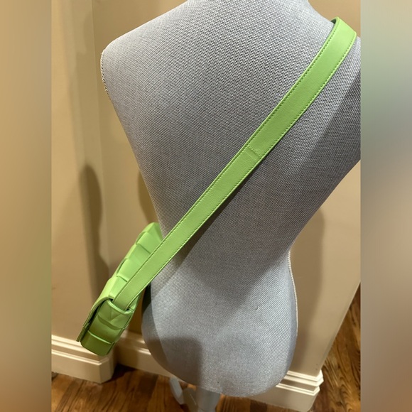 BOTTEGA VENETA INTRECCIATO CASSETTE BAG - Picture 5 of 14